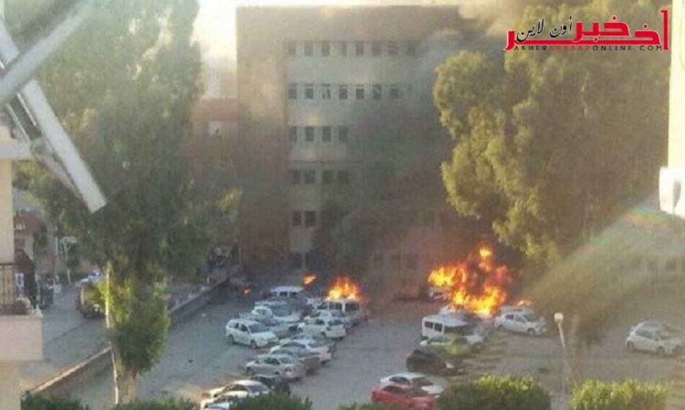 تركيا: مقتل شخصين وإصابة 16 آخرين في تفجير استهدف مقر حاكم أضنة جنوبي البلاد