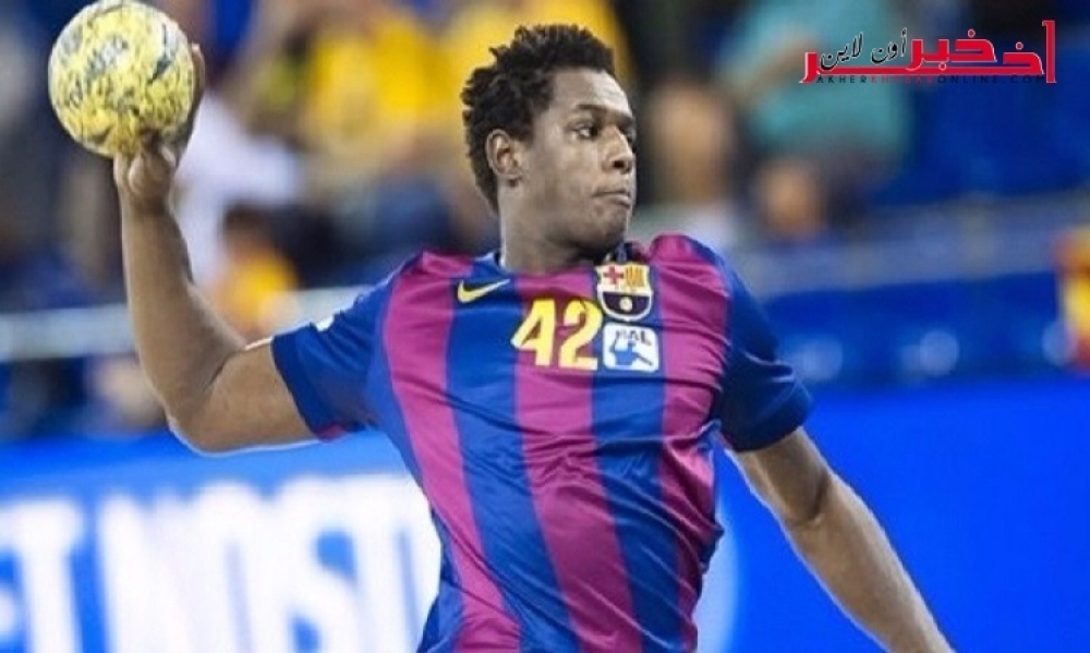 وائل جلوز يجدّد عقده مع برشلونة