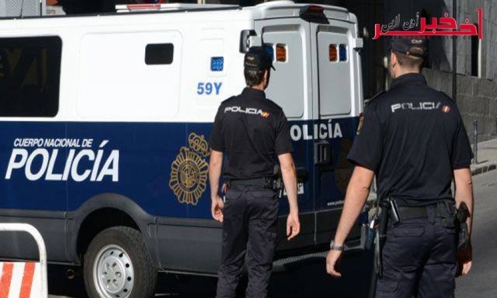 معلومات جديدة عن منفذ عملية الدهس في برشلونة ..رفع  صورا لعلم البربر  ومعروف لدى اجهزة الامن الاسبانية