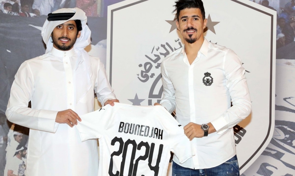 رسمي: السد القطري يقطع الطريق على ليستر سيتي ويجدد عقد بونجاح إلى غاية 2024