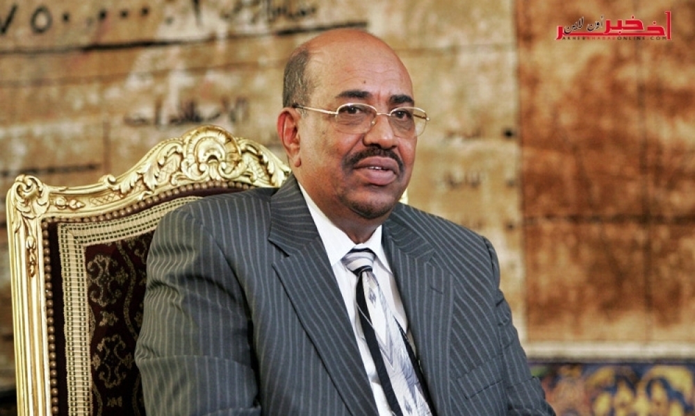 رافضاً التدخل بشؤون بلاده.. الرئيس السوداني: لن نطبع مع "إسرائيل" مقابل وقف الاحتجاجات 