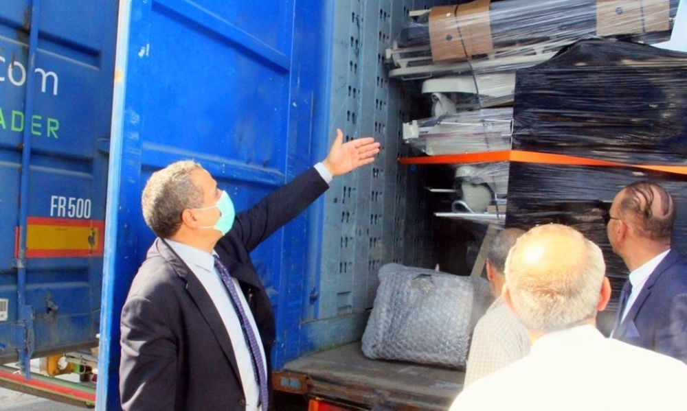 وزارة الصحة تتسلم تجهيزات طبية هبة من مؤسسة سويسرية