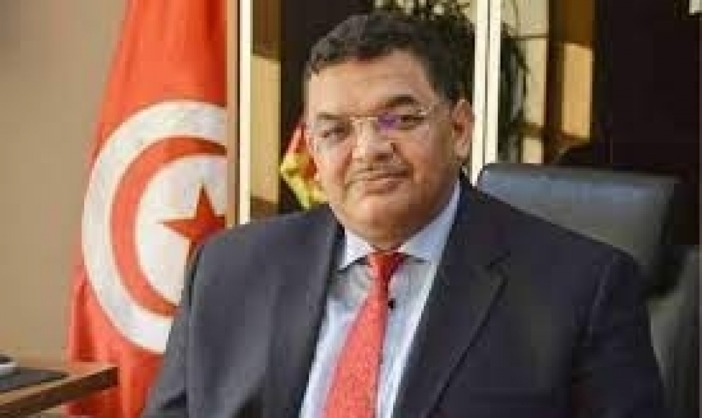 لطفي زيتون يوجه تحية لكل من ساهم في انجاح الحملة الوطنية للتقليح ضد كوفيد -19