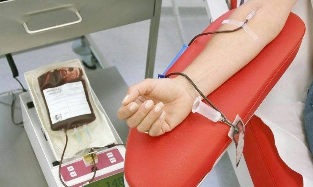 حملات مكثّفة للتبرّع بالدم بعددٍ من ولايات تونس الكبرى لمواجهة تراجع المخزون بالتزامن مع موجة "كورونا"