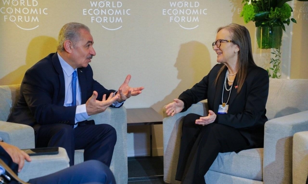 رئيسة الحكومة تلتقي عددا من كبار مسؤولي الدول والمؤسسات الدولية والاقليمية وتشارك في حلقة نقاش حول ''رسم مستقبل المساواة بين الجنسين"     