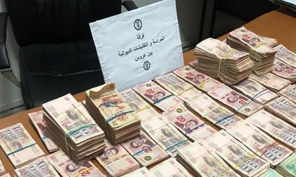 مصالح الحرس الديواني تحجز كميات من قطع الغيار والملابس والمصوغ المهرب بقيمة 385 ألف دينار