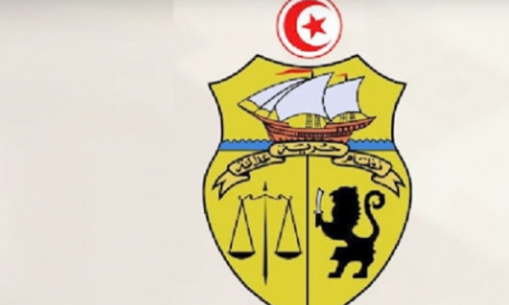  وزارة العدل تدعو الى "ضرورة احترام الحق في العمل وإعلاء المصلحة العامة ومصالح المتقاضين" 