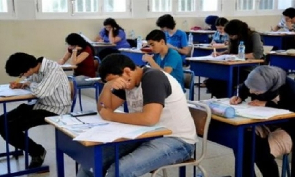 اليوم / إنطلاق الإختبارات الكتابية لدورة المراقبة في إمتحان البكالوريا