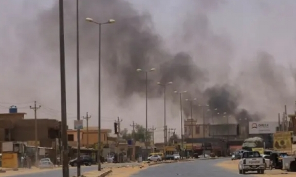 وزراء خارجية السعودية والإمارات وأمريكا يدعون لوقف التصعيد العسكري في السودان
