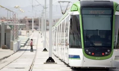 طلب عروض لشراء 40 عربة مترو خفيف قريبا