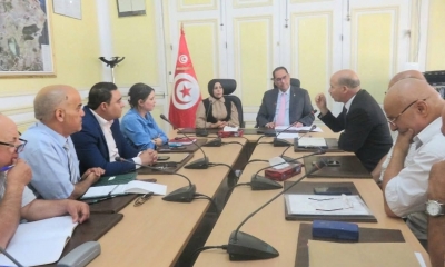 جلسة عمل حول الشركات الاهلية بولاية تونس تحت عنوان"التحديات الراهنة والحلول الممكنة"